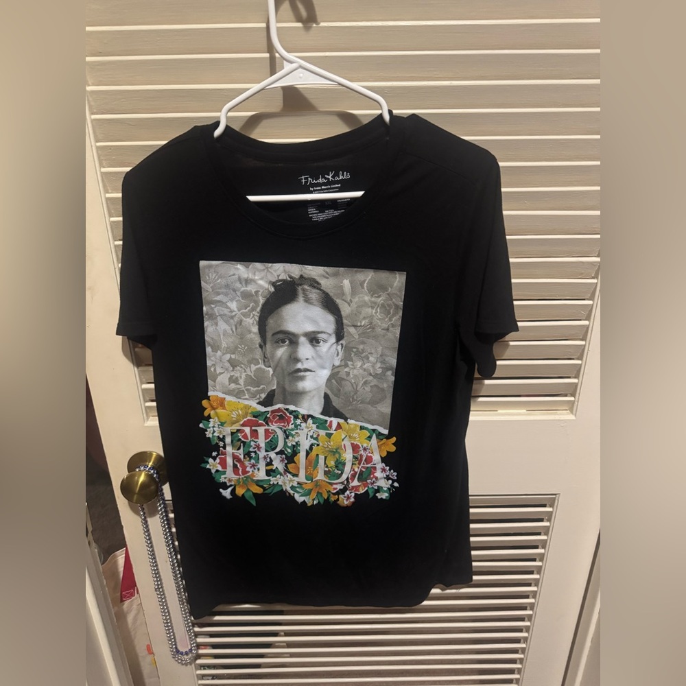Black Graphic Tee, Frida Kahlo by Issac Morris limited, XXL very soft, artsy